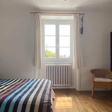 Maison De Famille Chaleureuse, A Pied 펜션 *